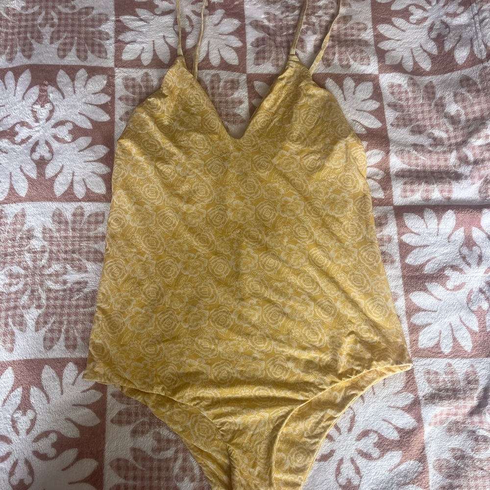 Acacia one piece